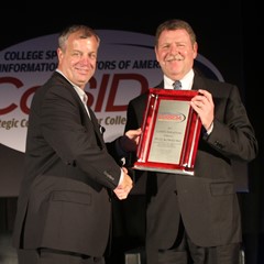 Pete Kowalski (PDGA) accepted his CoSIDA Hall of Fame Award.